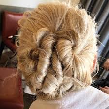 Curly hair texture is an apt fit here. Try This Wedding Guest Hairstyle Inspired By The Oscars Asap Bridalpulse