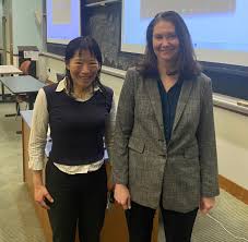 Lindsay Case (@LindsayCase19)