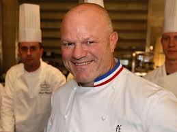 Le célèbre chef, qui joue régulièrement avec la formation. Philippe Etchebest La Biographie De Philippe Etchebest Avec Voici Fr