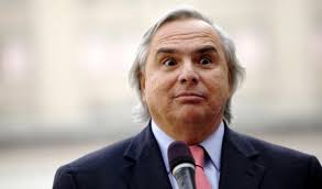 Nepotismo o doble estándar? Ministro Andrés Chadwick sale a justificar a  sus hijos en el gobierno