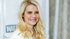 Former Child Kidnapping Victim Elizabeth Smart Makes Wild Pivot Into Competitive Bodybuilding
