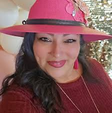 Roosters made from tires 🛞