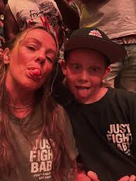 Two nights in a row for Mavstar and I @tmobilearena ..Friday night we  volunteered with @pirateshockeyclub_ to help give out the pre  @vegasgoldenknights game gifts and then last night for the @ufc