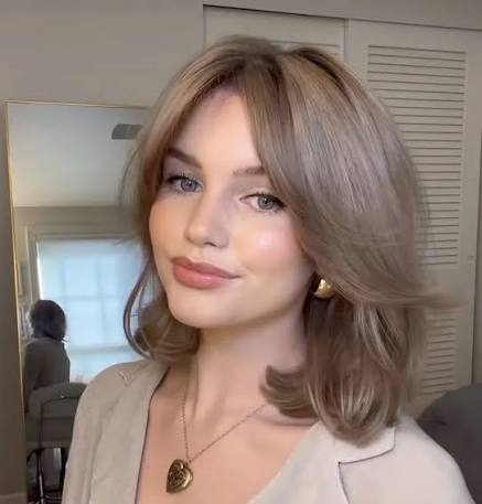 Butterfly Haircut Inspiration for Short Hair Lovers