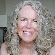 Desiree Chamberlain's Instagram, Twitter & Facebook