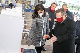 Bei reisen ins ausland, anerkannt. Archivmeldung Covid 19 Wien Baut Gratis Testangebot Mit Neuer Teststrasse Bei Austria Center Aus Presse Service