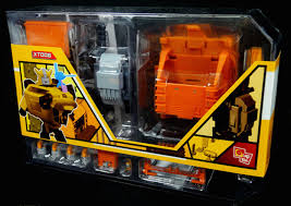 Here's my tribute to the new transformers: G1 Bumblebee Hornet Kit Third Party Dreamszone