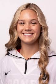 Melanie Olmos's Instagram, Twitter & Facebook