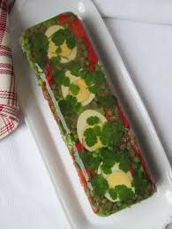 La Cuisine D Ici Et D Isca Terrine De Thon Oeufs Durs Petits Legumes En Gelee Terrine Oeuf En Gelee Poulet En Gelee