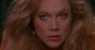 Kathleen Turner Image War Of The Roses Kathleen Turner Kathleen Wars Of The Roses