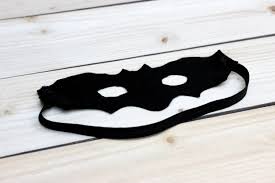 Setki darmowych szablonów do wydrukowania:. Maska Batman Czas Dzieci