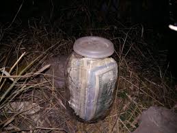 The jar should have a strong base to keep it firm when it is kept on a shelf or a table. Judge Chaus Detained On Bribery Charges Hides Money In Glass Jar Photos Unian