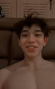 مدونة لترجمة جميع برامج انسيتي. 200729 Vlive Lucas Winwin Hendery Nct Thailand Fanclub Facebook