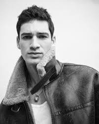 This leather jacket was from Zara and it made me feel like a fighter  pilot✈️ A fun afternoon with @danielgeorgie !