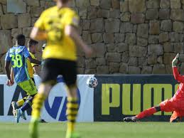 Diese statistik listet alle mitarbeiter, gegliedert nach ihrer funktion, von dem verein feyenoord auf, die aktuell für den verein arbeiten. Bvb Testspiel Im Live Ticker Borussia Dortmund Feyenoord Rotterdam Bvb 09