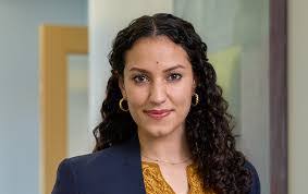 Laurie Mims's Instagram, Twitter & Facebook