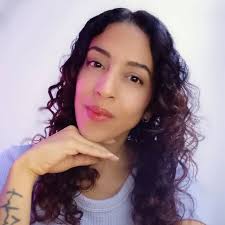 Si la vida te da mandarinas' está nominada en 8 categorías en la 61ª  edición de los Baeksang Arts Awards (2025) 🍊Mejor drama 🍊Mejor director  🍊Mejor guión 🍊Mejor actriz: IU 🍊Mejor actor: