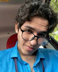 kurt delos reyes jawline + side profile appreciation post