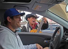 Slow lines at the border help street vendors make a living