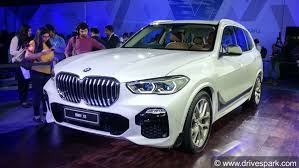 2019 bmw x7 is a three row suv crammed to the brim with tech. New 2019 Bmw X5 Launched In India At Rs 72 90 Lakh Specs Features Images More Details Drivespark News