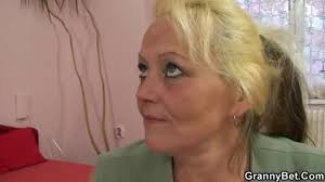 He wasn't a subordinate, he was at the same level as me. He Picks Up Mom And Bangs Her Hard Yourporn Tube