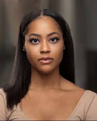 Erica Charleston's Instagram, Twitter & Facebook