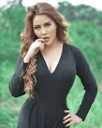 Live perform nita thalia #glegar49thradiodahlia 01 desember 2019 di lap. 20 Ide B Pemotretan Gadis Cantik Artis