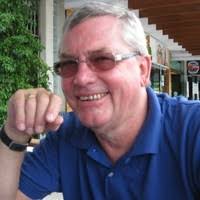 50+ perfiles de «Saunders»