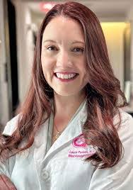 Laura Souter's Instagram, Twitter & Facebook