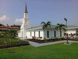 Kinshasa is not only the capital but also the centre of the dynamic and contradictory influences that have shaped the country's character in modern africa. Kinshasa Democratic Republic Of The Congo Democratic Republic Of The Congo Kinshasa Temple