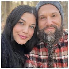 Who is Steven Tyler's lesser-known daughter Mia Tyler? The Aerosmith  frontman just retired early mid-tour, but Mia doesn't think 'this is the  end'