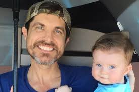 Fundraiser by Gordon Barnes III : HELP BRETT, A BRAND NEW FATHER FIGHTING 4  HIS LIFE