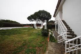 Casas en venta en premià de dalt con acabados de la mejor calidad para que vivir en ellas sea un auténtico placer. Gran Casa Independiente En Alquiler En El Maresme Oi Realtor