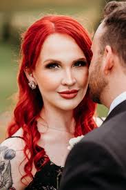 Gretchen Luke's Instagram, Twitter & Facebook