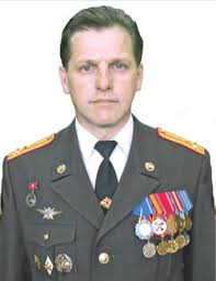 Для генералов, адмиралов и офицеров Вооруженных Сил Российской Федер