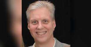 Derek Persons Obituary