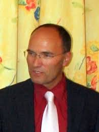 Arbeit: Bei Kaffee und Kuchen nach neuer Arbeit suchen. Jobcafé Langenhagen  besteht 10 Jahre.