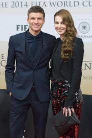 Lisa muller hit out at kovac for leaving her husband on the bench. Thomas Muller S Wife Lisa Removes Every Photo Of Her And Germany Star From Instagram After Publicly Slamming Bayern Munich Boss Niko Kovac