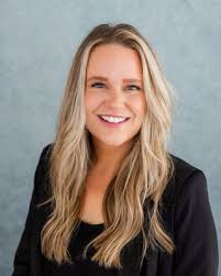 Shannon Gilson's Instagram, Twitter & Facebook