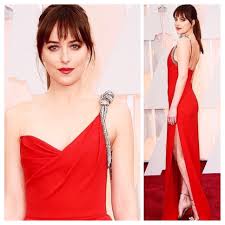 This weekend's saturday night live host dakota johnson wasted no time mocking her oscars red carpet behavior on the sketch comedy show's promos. 5 Dakota Johnson Red Carpet Looks To Die For Ad Singh