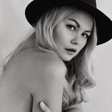 Vanessa Lambert's Instagram, Twitter & Facebook