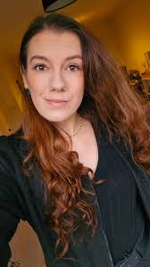 Hello beautiful people! My name is Madison but everyone calls me Mads. I'm  21 & I'm from Georgia. I'm looking for a pen pal (or a few) who would be  willing to