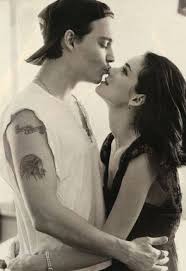 Winona ryder is expected to testify in a british court this week that johnny depp was never abusive during their relationship, a report said sunday. Senscritique L Amour Par Johnny Depp Et Winona Ryder Facebook
