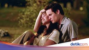 Bocil jangan nonton ( 21+ ) film semi barat romantis sedih terbaru 2020 subtitle indonesia. 7 Film Romantis Sedih Bikin Mewek Dan Baper