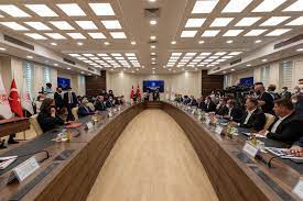 Dönem toplu sözleşme süreci çalışmalarında kesk'in yer almamasını istedi. T C Calisma Ve Sosyal Guvenlik Bakanligi Bakan Bilgin 6 Donem Toplu Sozlesme Gorusmelerinde Hukumetin Zam Teklifini Acikladi