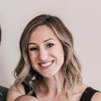 Stephanie Ashman's Instagram, Twitter & Facebook