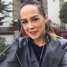 Colaboradores — César Lozano