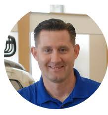 Alex Lind's Instagram, Twitter & Facebook