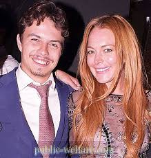 Lindsay lohan has been signed up by netflix for christmas movie as she aims to restart her stalled lohan subsequently featured in reality tv shows, including lindsay, which followed her recovery. Egor Tarabasov Und Lindsay Lohan Das Herz Brechen Mit Diebstahl Prominente 2021