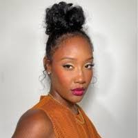 Tara Chisholm's Instagram, Twitter & Facebook